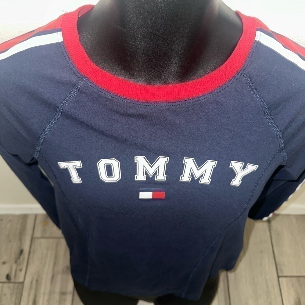 Women’s used Tommy Hilfiger sport shirt size S small logo retro vintage - Picture 2 of 5